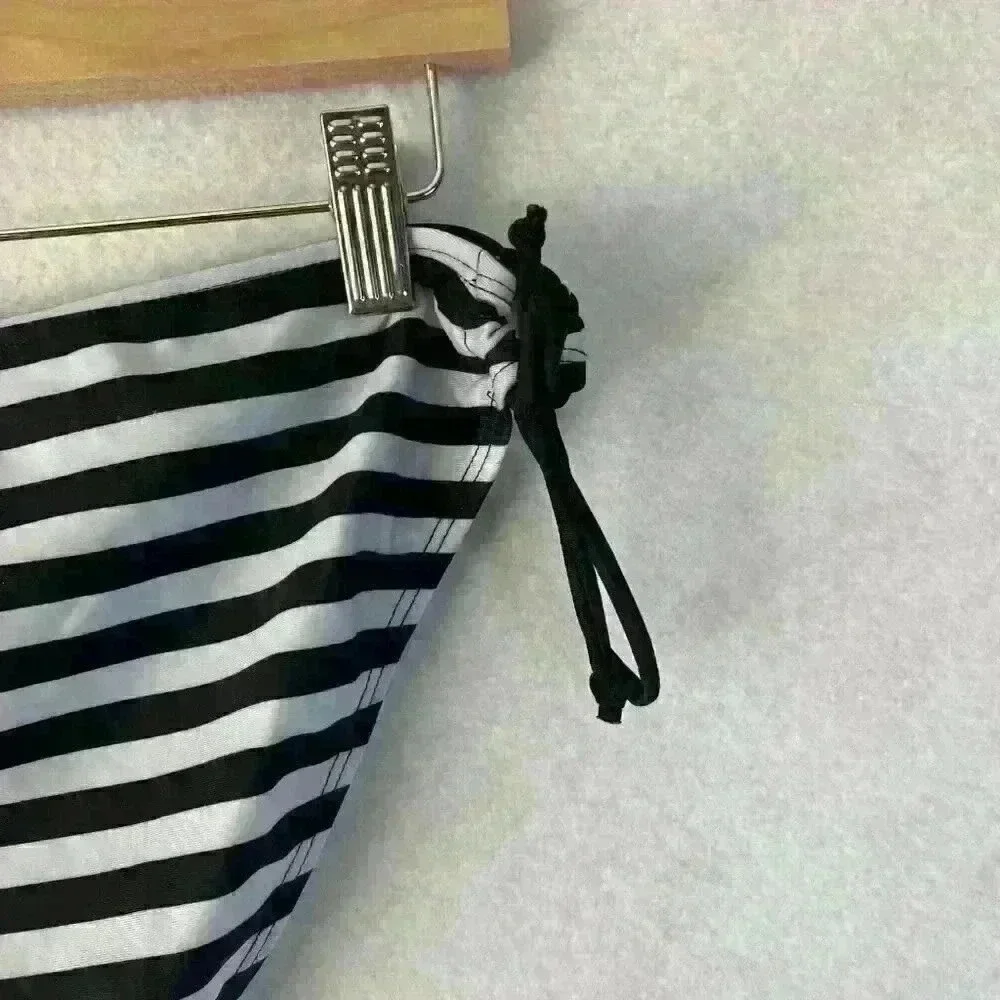 Women's Black White Stripped Two Piece Tankini XL Beachy‎ Spring Summer Vacation